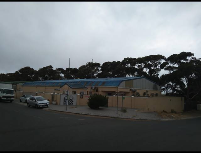 156M² FACTORY SOLD IN IMHOFFS GIFT
